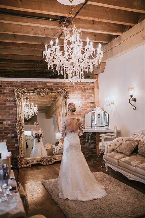Moments made bridal - Moments Made Bridal has been crafting magical moments for over since 1999. Come visit us in our Utah bridal shop, located at The Point of the Mountain to find you wedding dress or modest wedding dress so we can help celebrate your BEAUTIFUL MOMENT! 